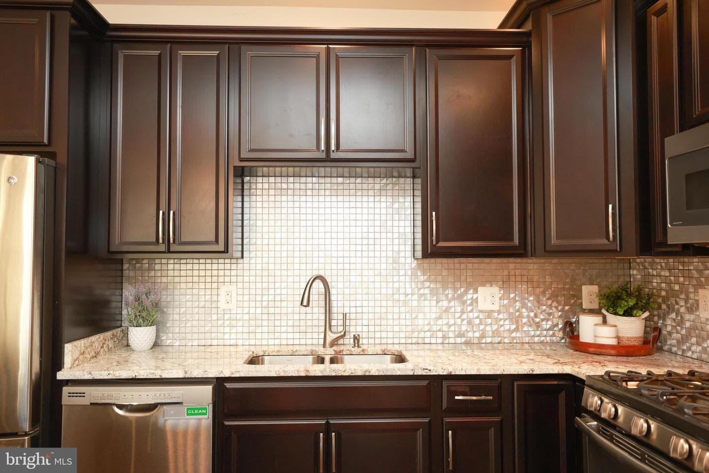 23508 Belvoir Woods Terrace photo 7