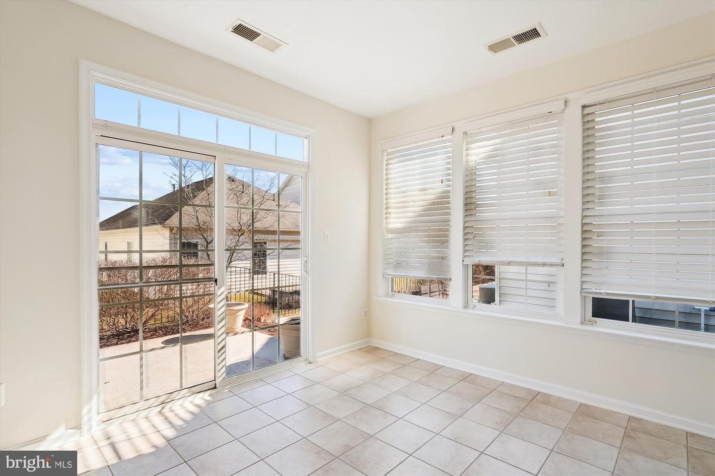 20570 Golden Ridge Drive photo 4