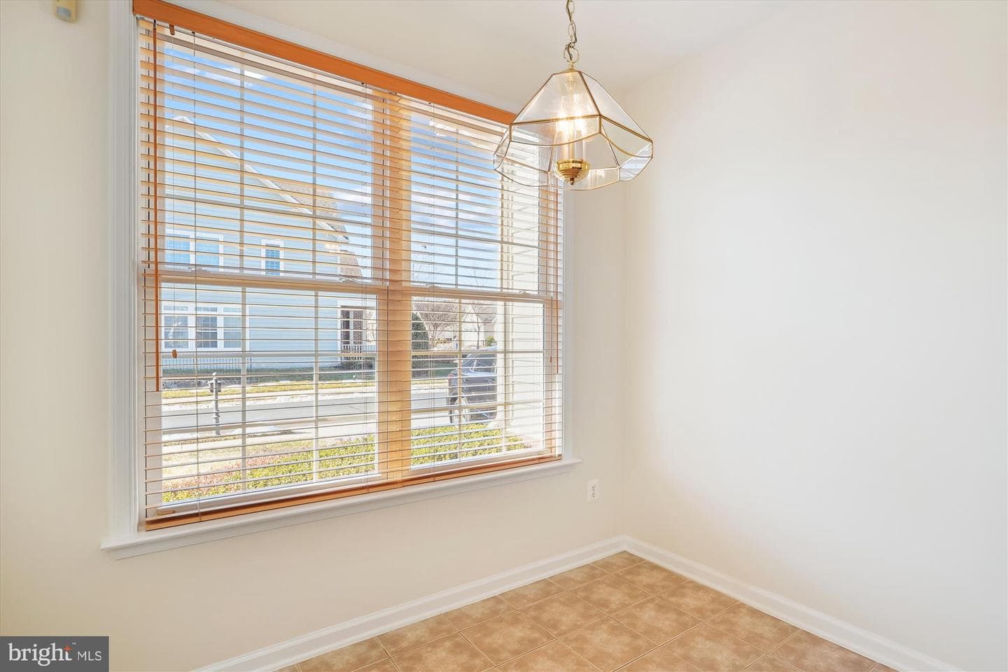 20570 Golden Ridge Drive photo 9