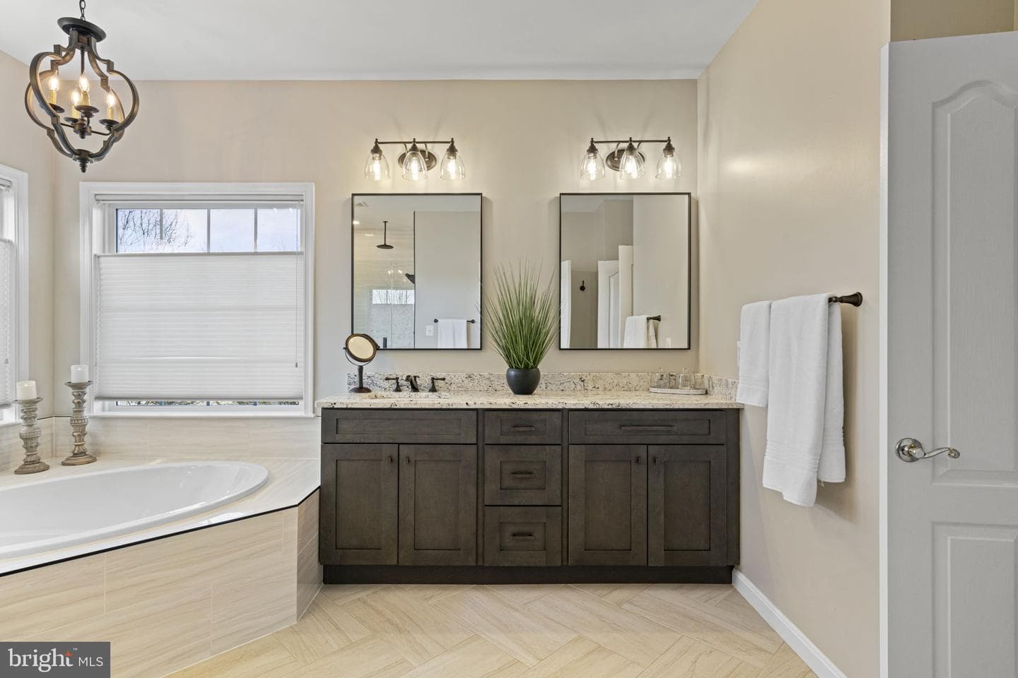 22018 Stone Hollow Drive photo 36