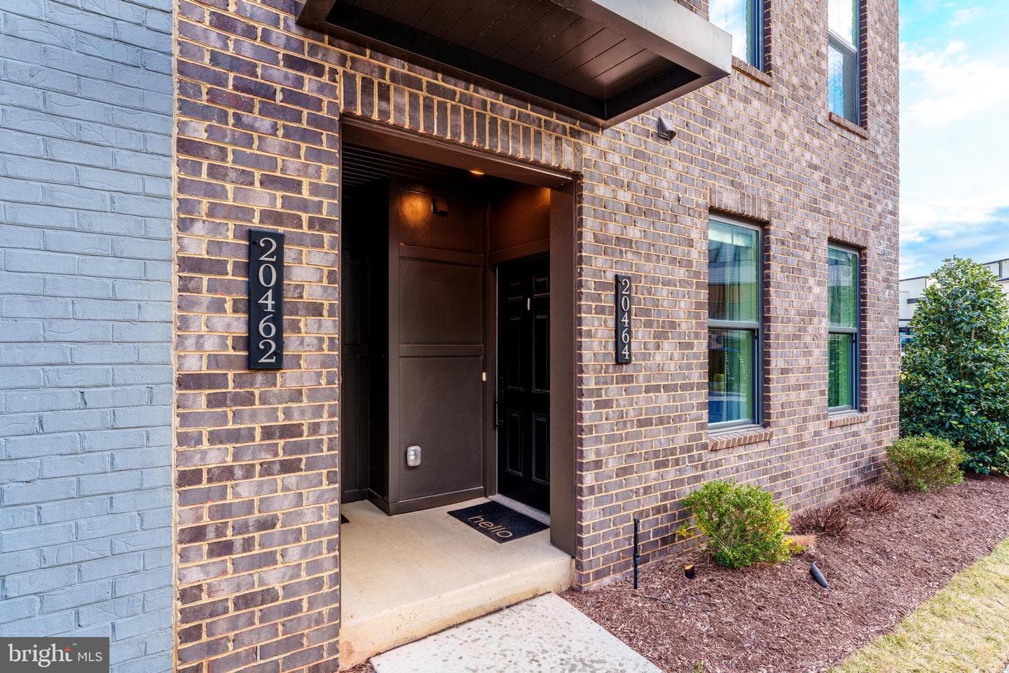 20464 Taft Terrace photo 2