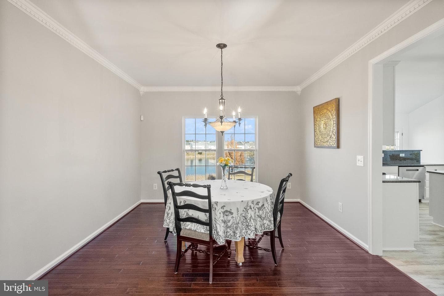 137 Burnell Place SE photo 12