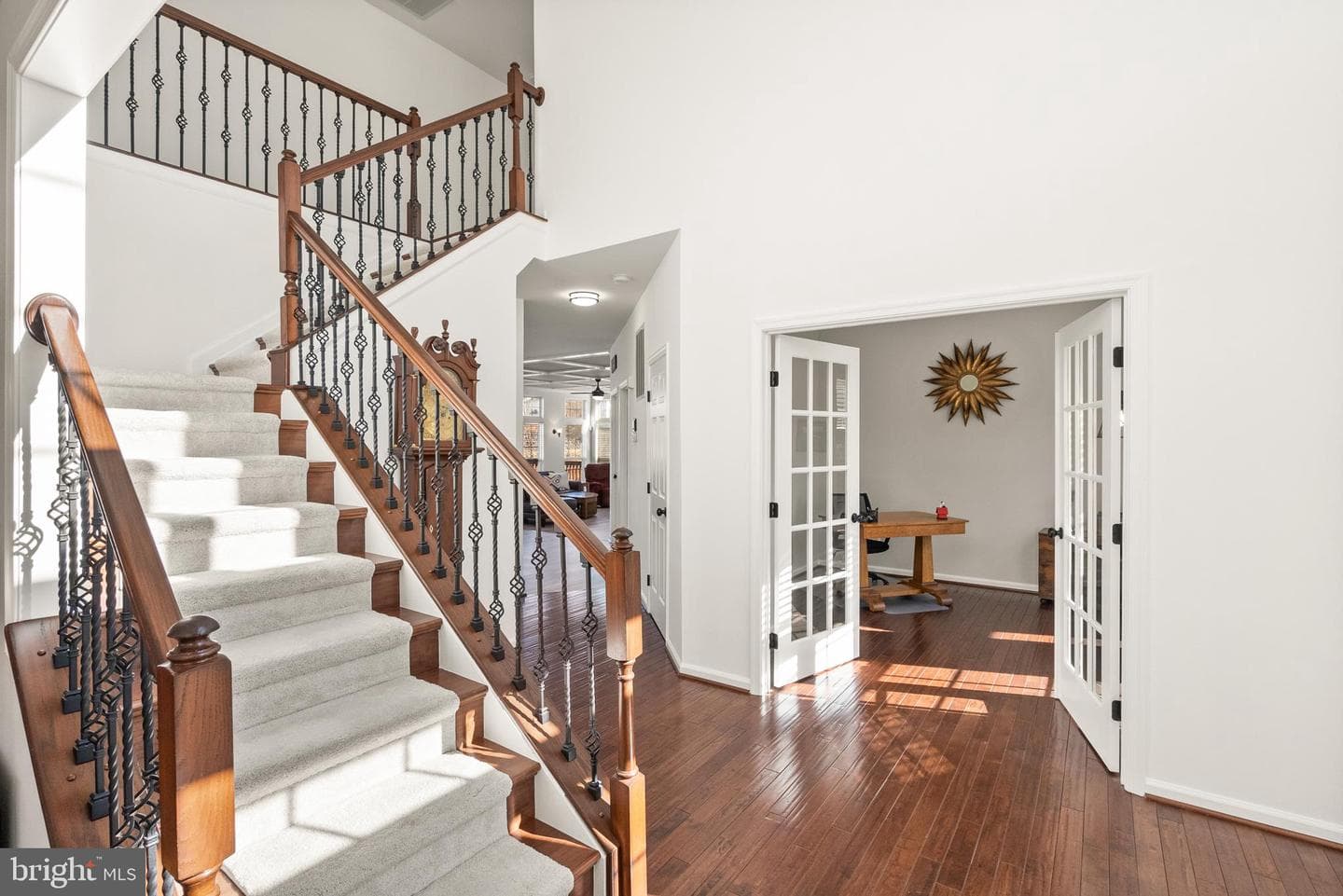 137 Burnell Place SE photo 8
