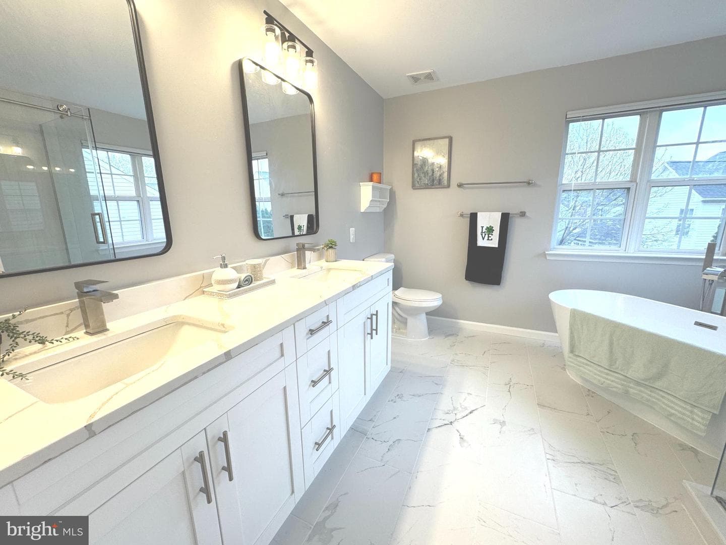 43346 Earls Court photo 20
