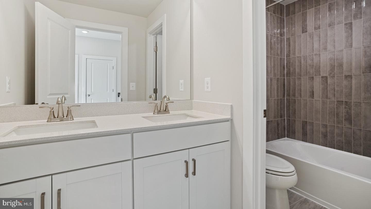 45177 Drowes Terrace photo 10