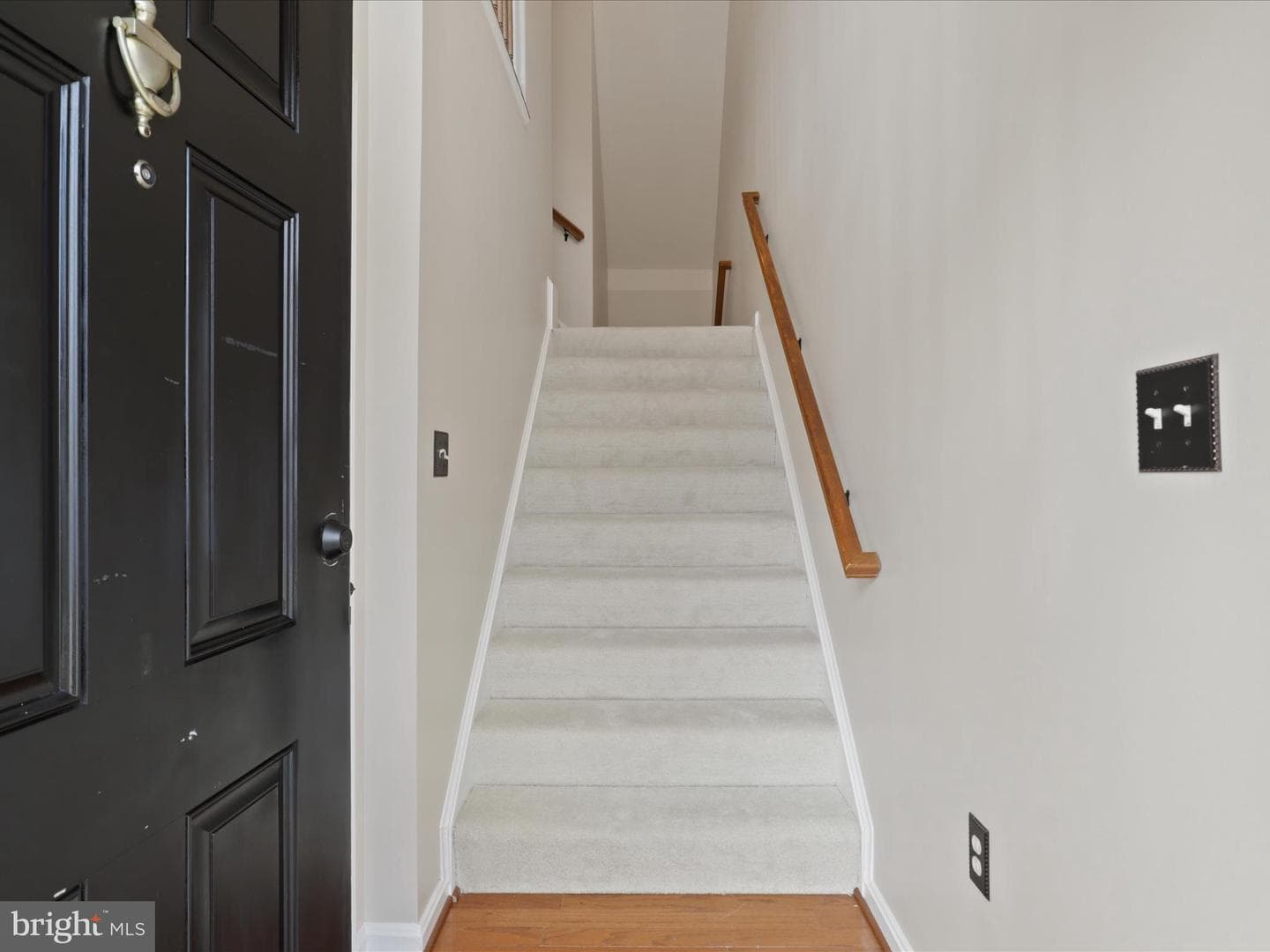 18469 Wide Meadow Square photo 5