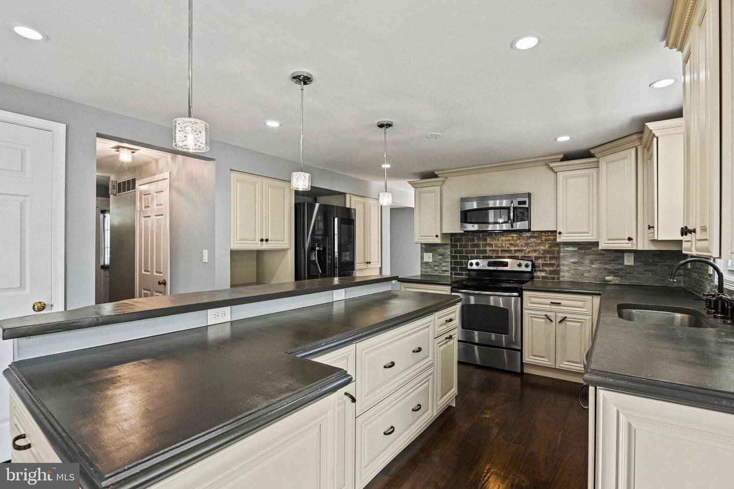 73 S Cottage Road photo 10
