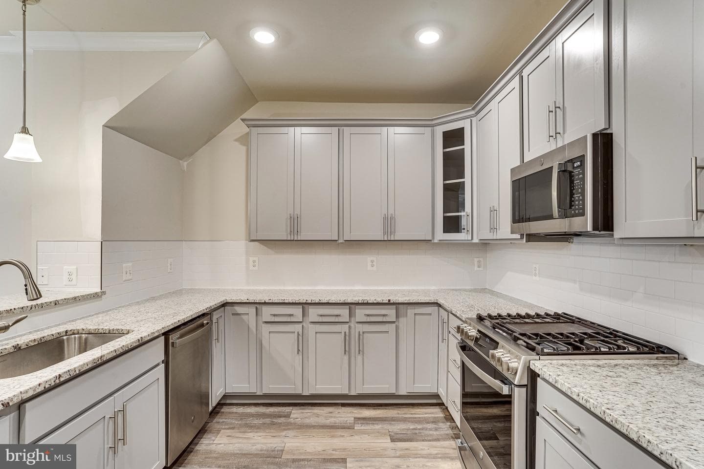 20719 Heron Landing Drive photo 2