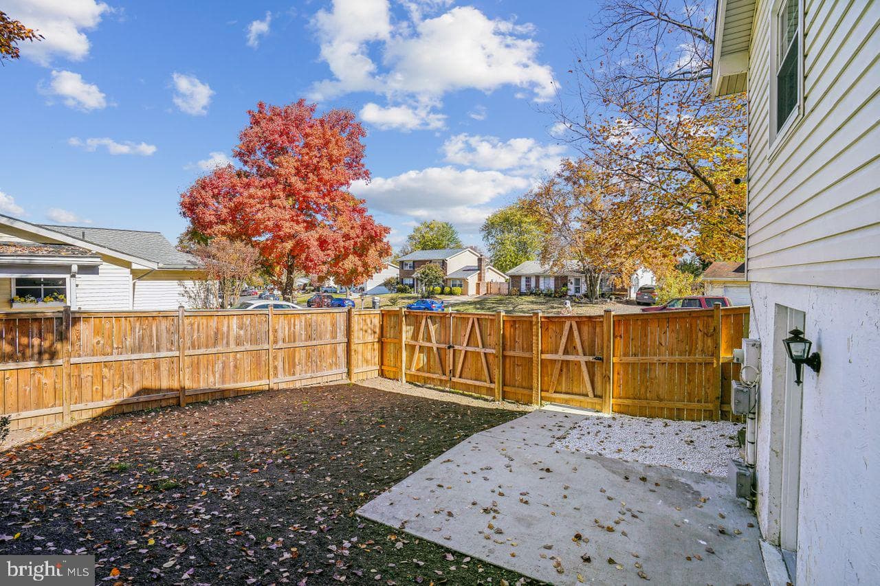 1105 E Holly Avenue photo 32
