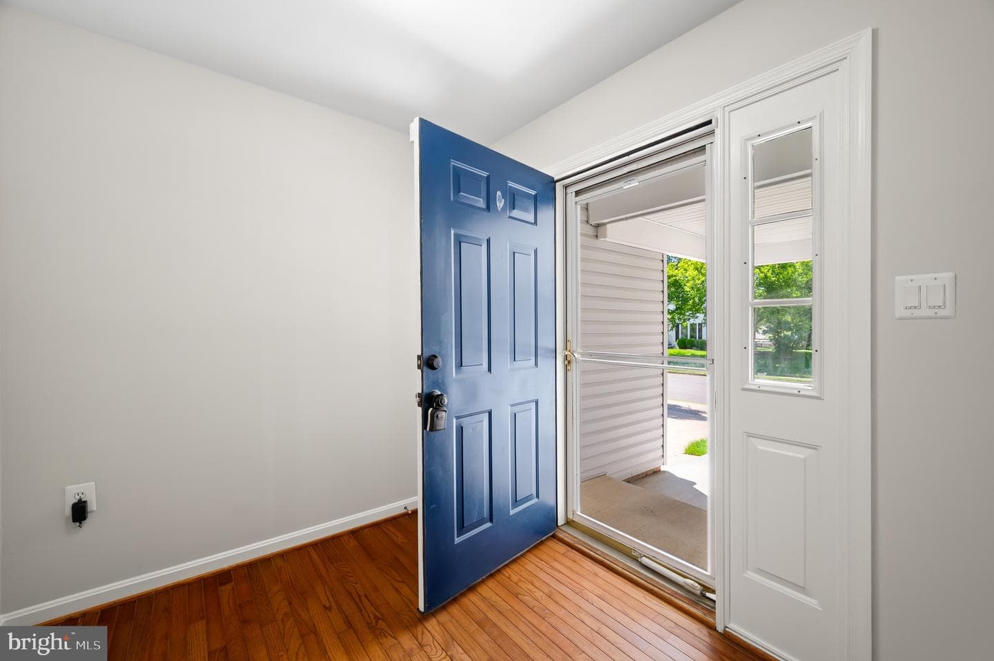 208 Cranbrook Drive NE photo 7