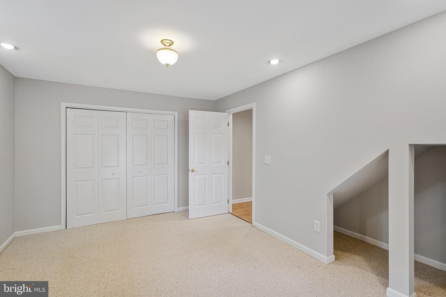 218 Foxborough Drive SW photo 48