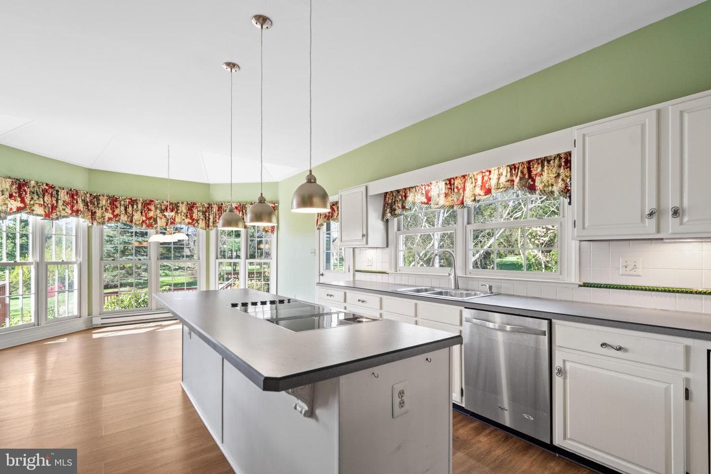 17001 Lakewood Court photo 6