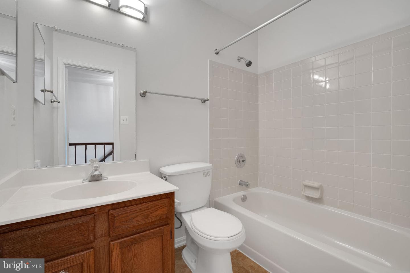 199 Meadows Lane NE photo 23