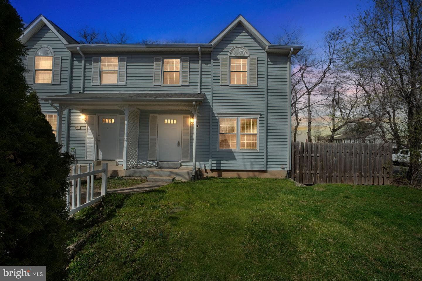 199 Meadows Lane NE photo 3