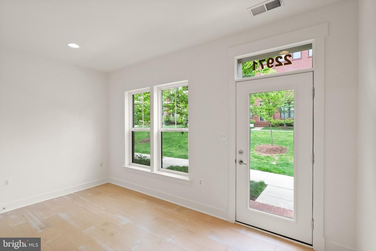 22971 Worden Terrace photo 6