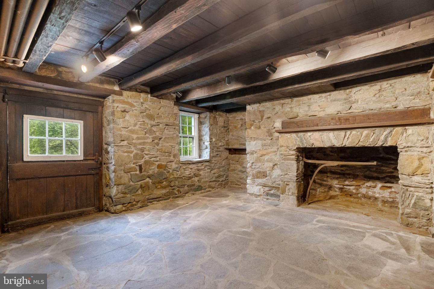 16158 Clarkes Gap Road photo 88