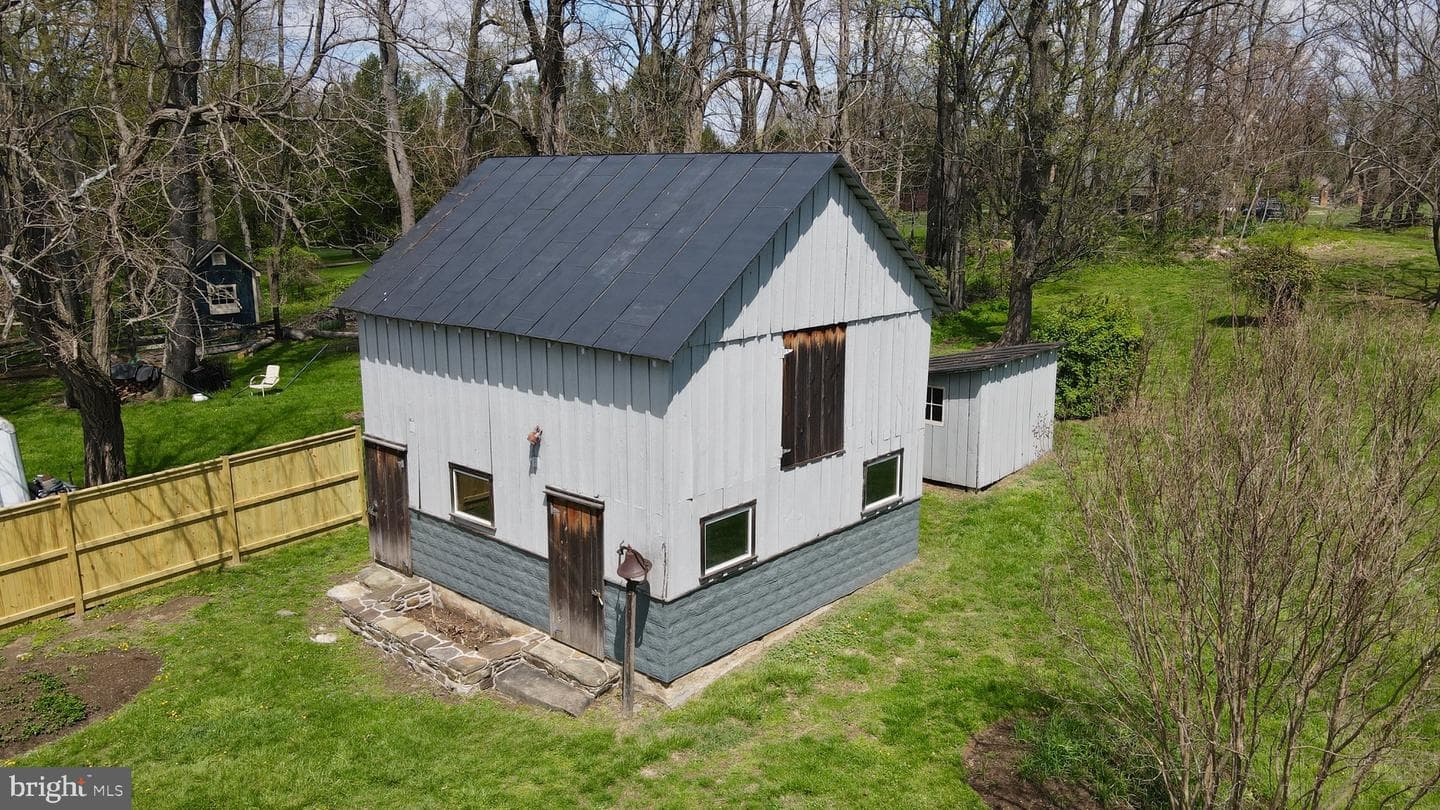 38620 Morrisonville Road photo 33
