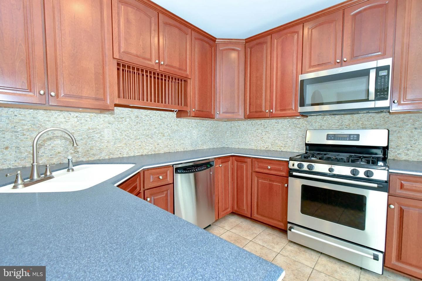 42744 Falls View Square photo 24