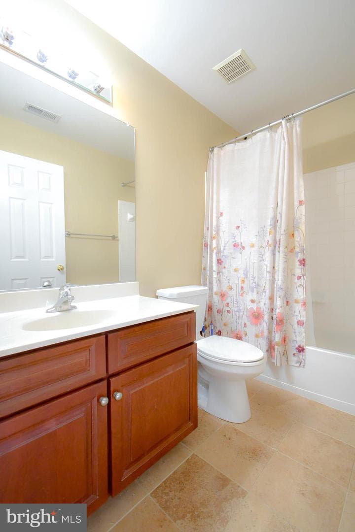 42744 Falls View Square photo 39