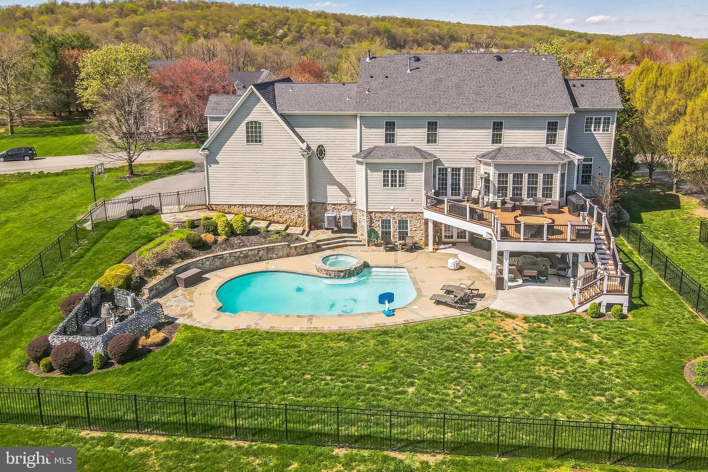 41597 Swiftwater Drive photo 2
