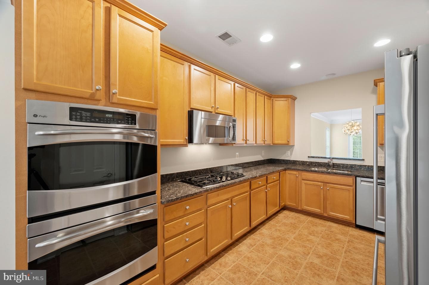 20449 Rosses Point Court photo 6