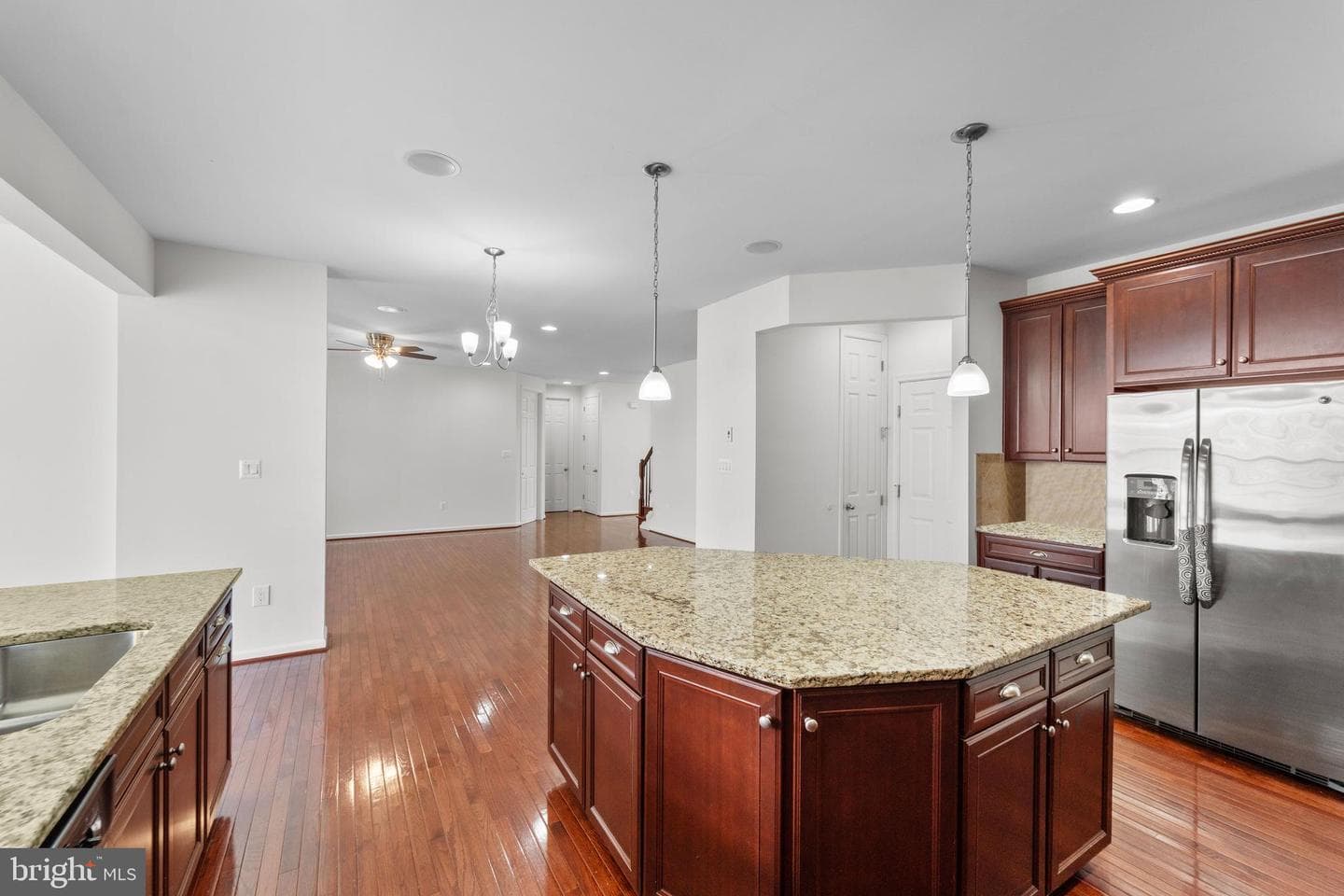 24880 Myers Glen Place photo 21