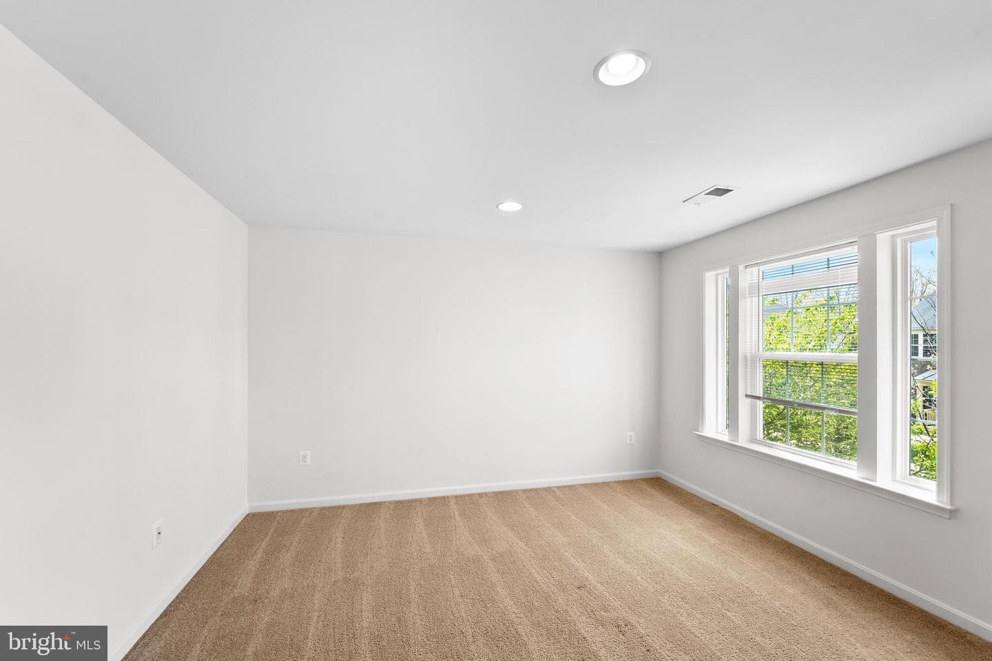 24880 Myers Glen Place photo 32