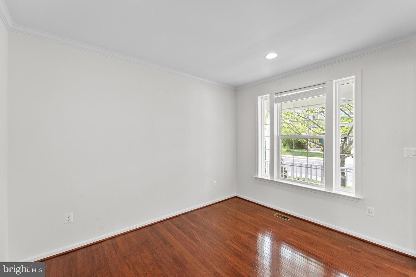 24880 Myers Glen Place photo 9