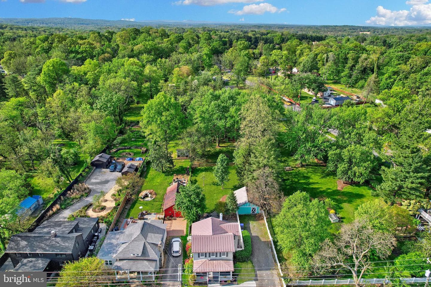 331 W Colonial Highway photo 26