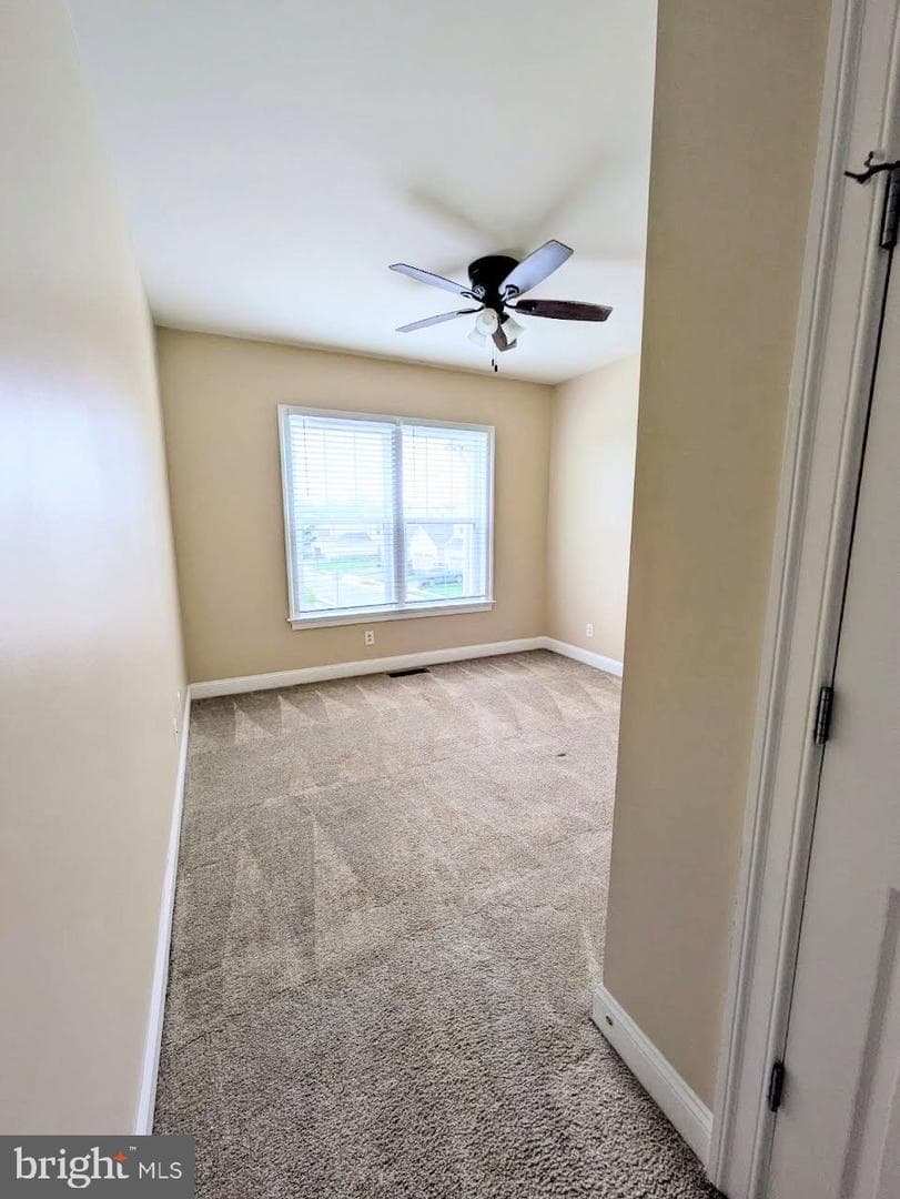 42394 Grahams Stable Square photo 15