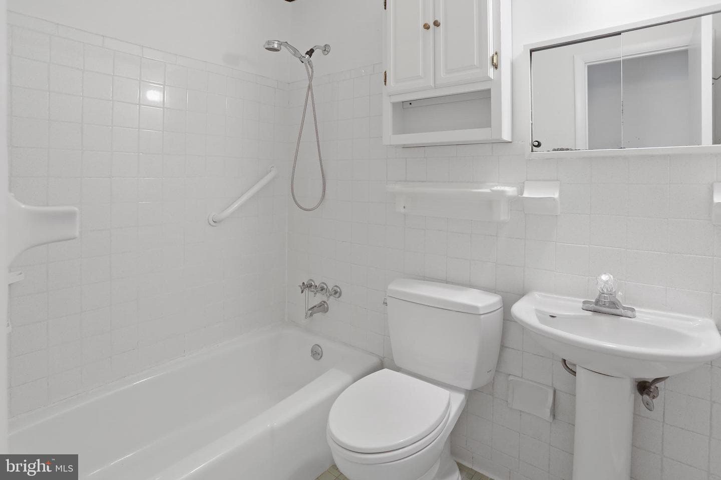 321 E E Street photo 22