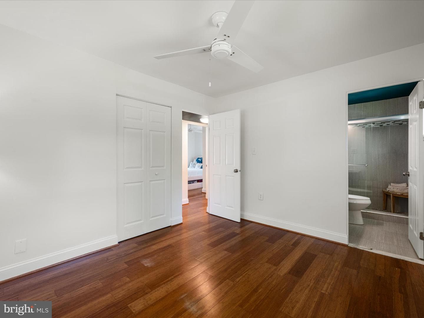 1904 N Amelia Street photo 28