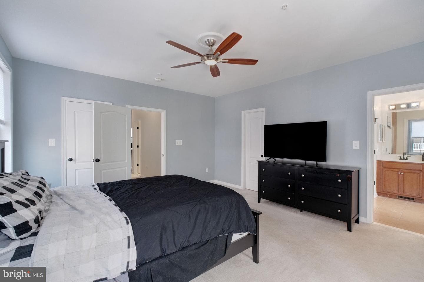 42587 Hollyhock Terrace photo 11