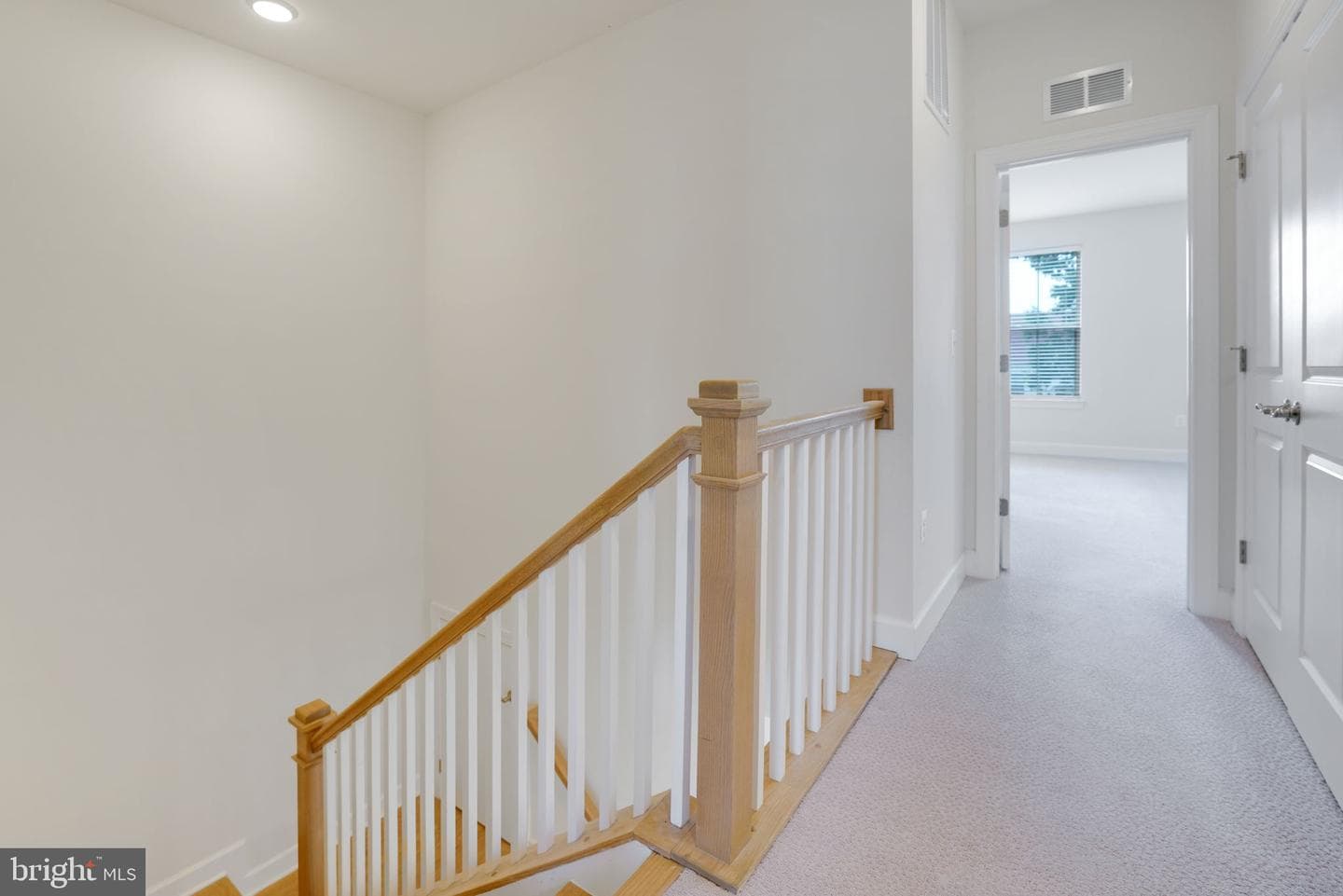45399 Daveno Square photo 15