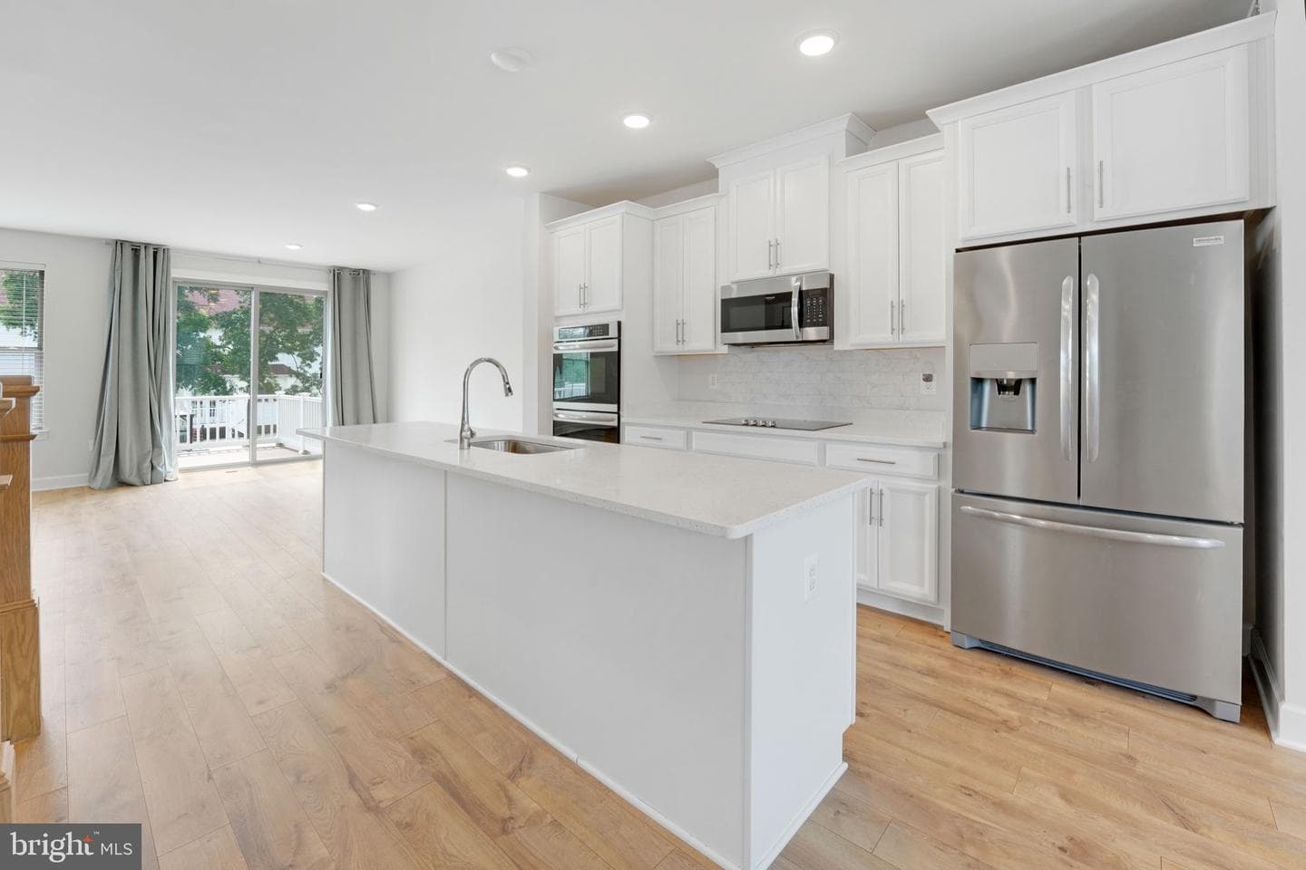 45399 Daveno Square photo 7