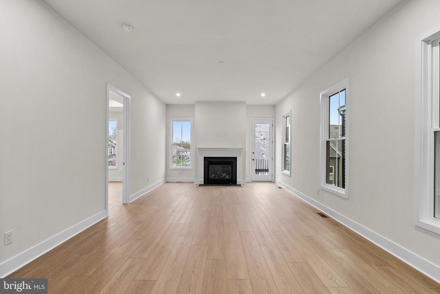 44470 Coalport Terrace photo 11
