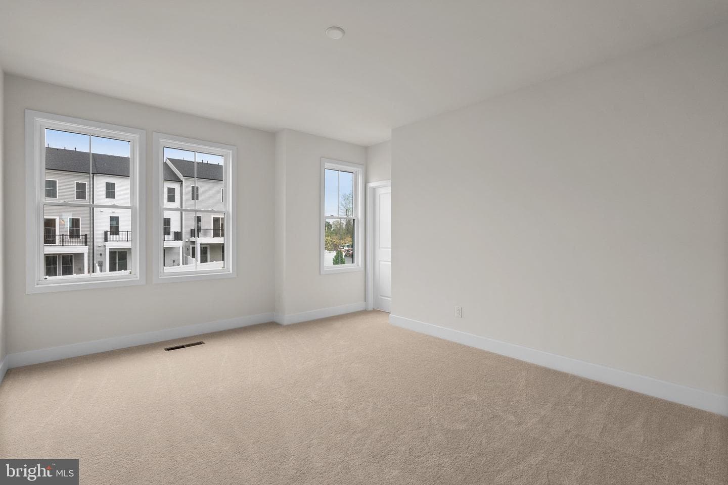 44470 Coalport Terrace photo 22