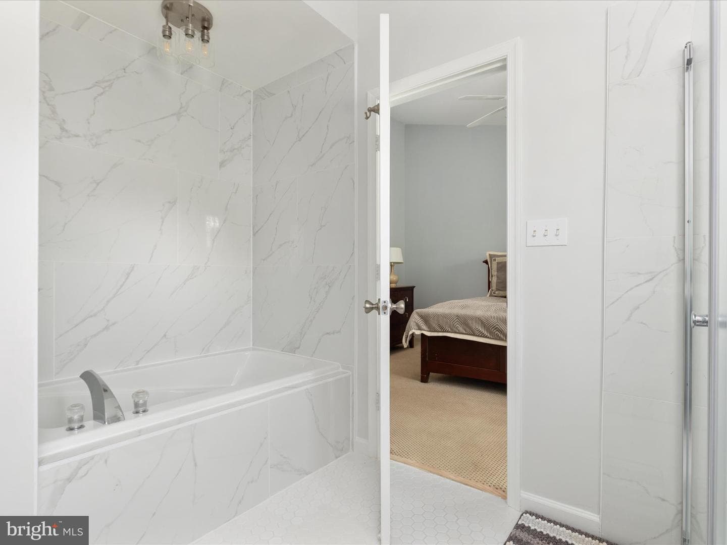 21586 Bankbarn Terrace photo 6