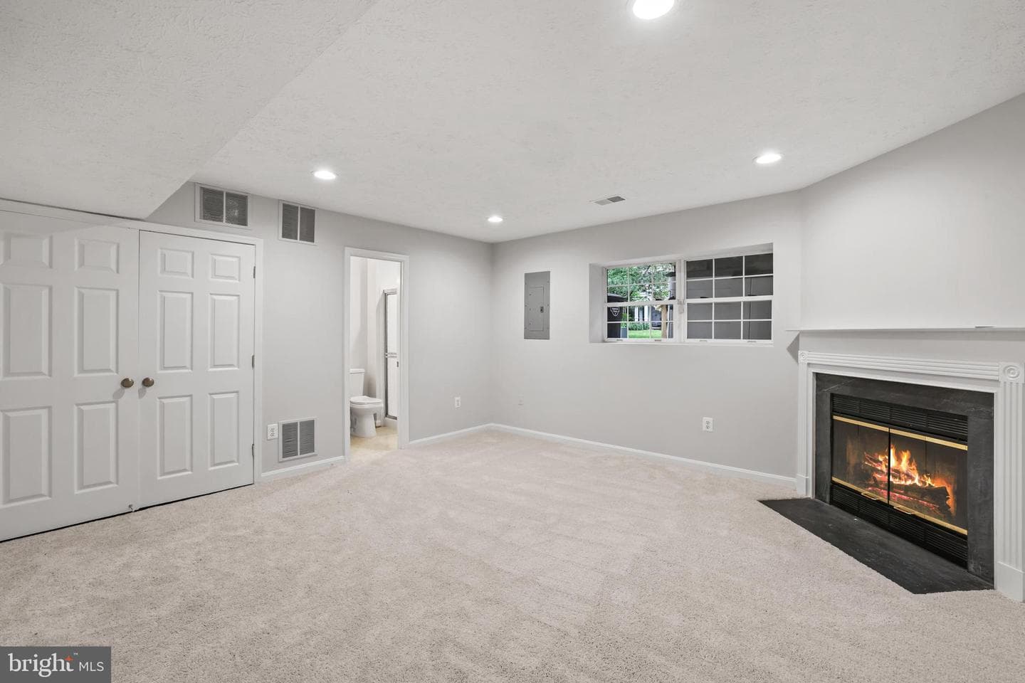 43150 Gatwick Square photo 30