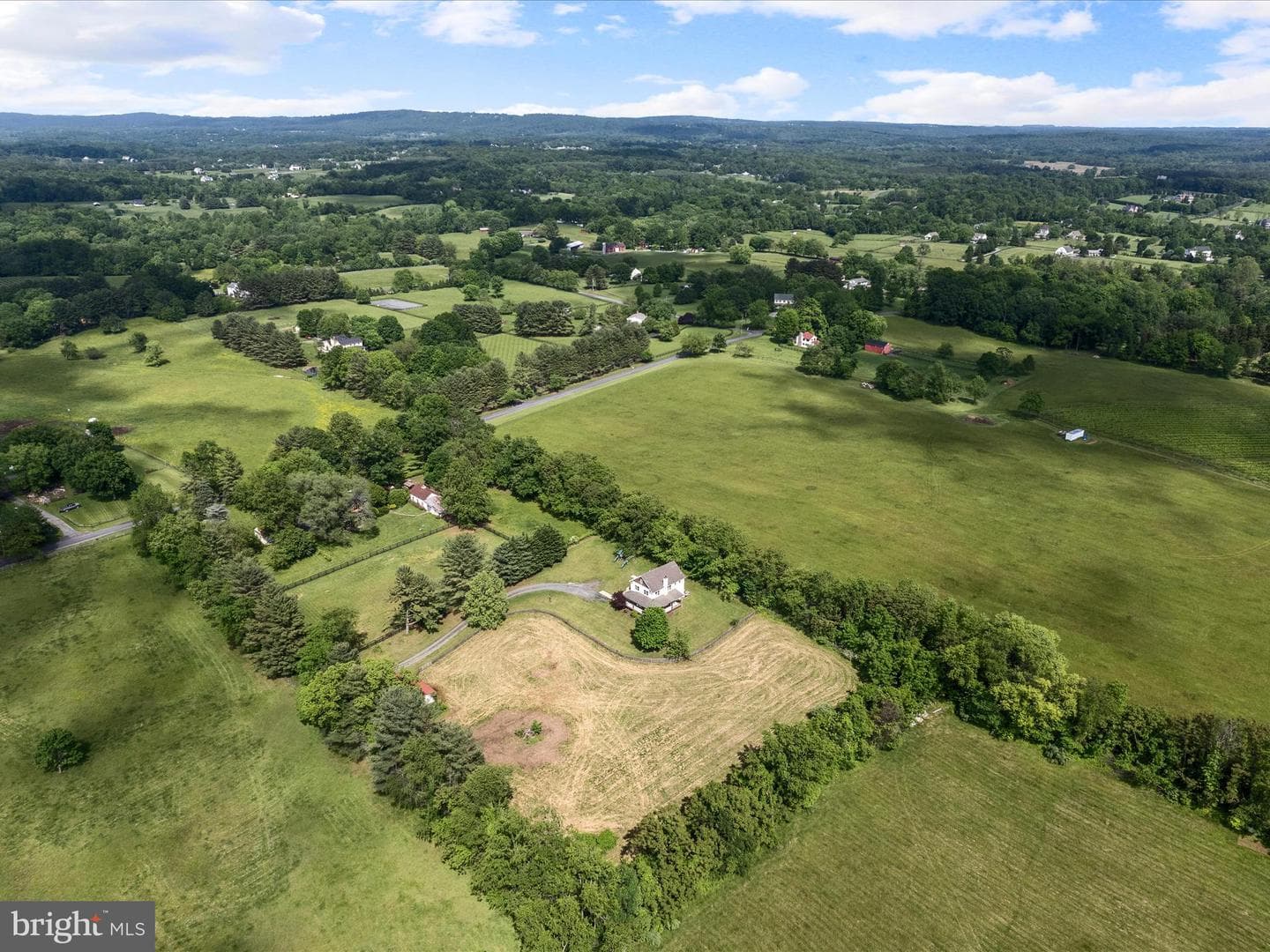 36711 Philomont Road photo 68