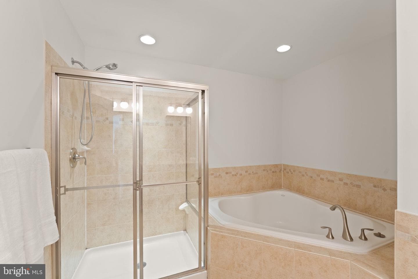 21928 Providence Forge Drive photo 47