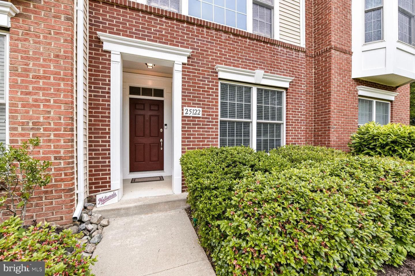 25122 Omaha Terrace photo 7