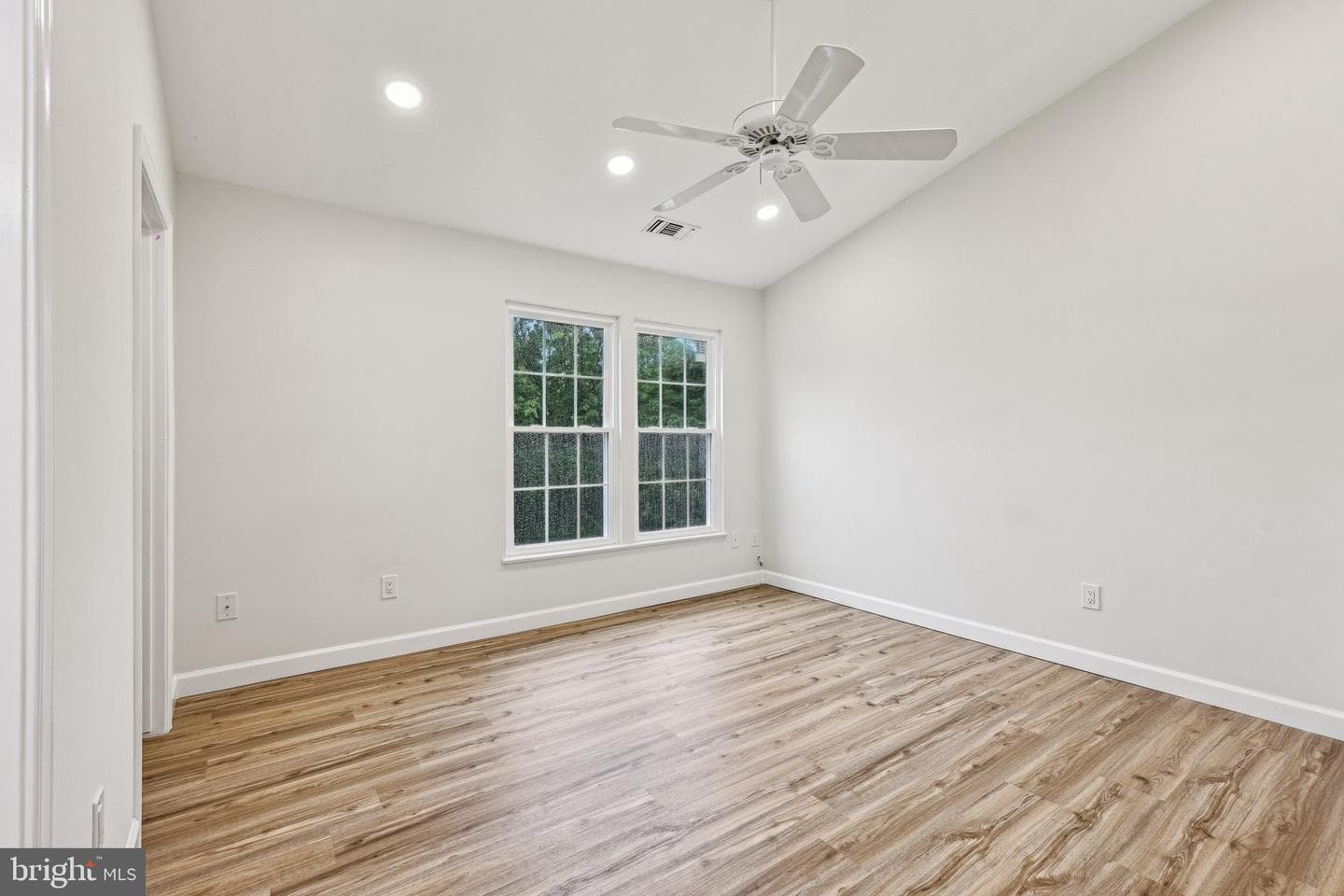43212 Chokeberry Square photo 25