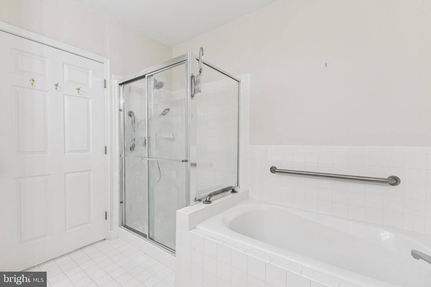 25272 Riffleford Square #104 photo 16