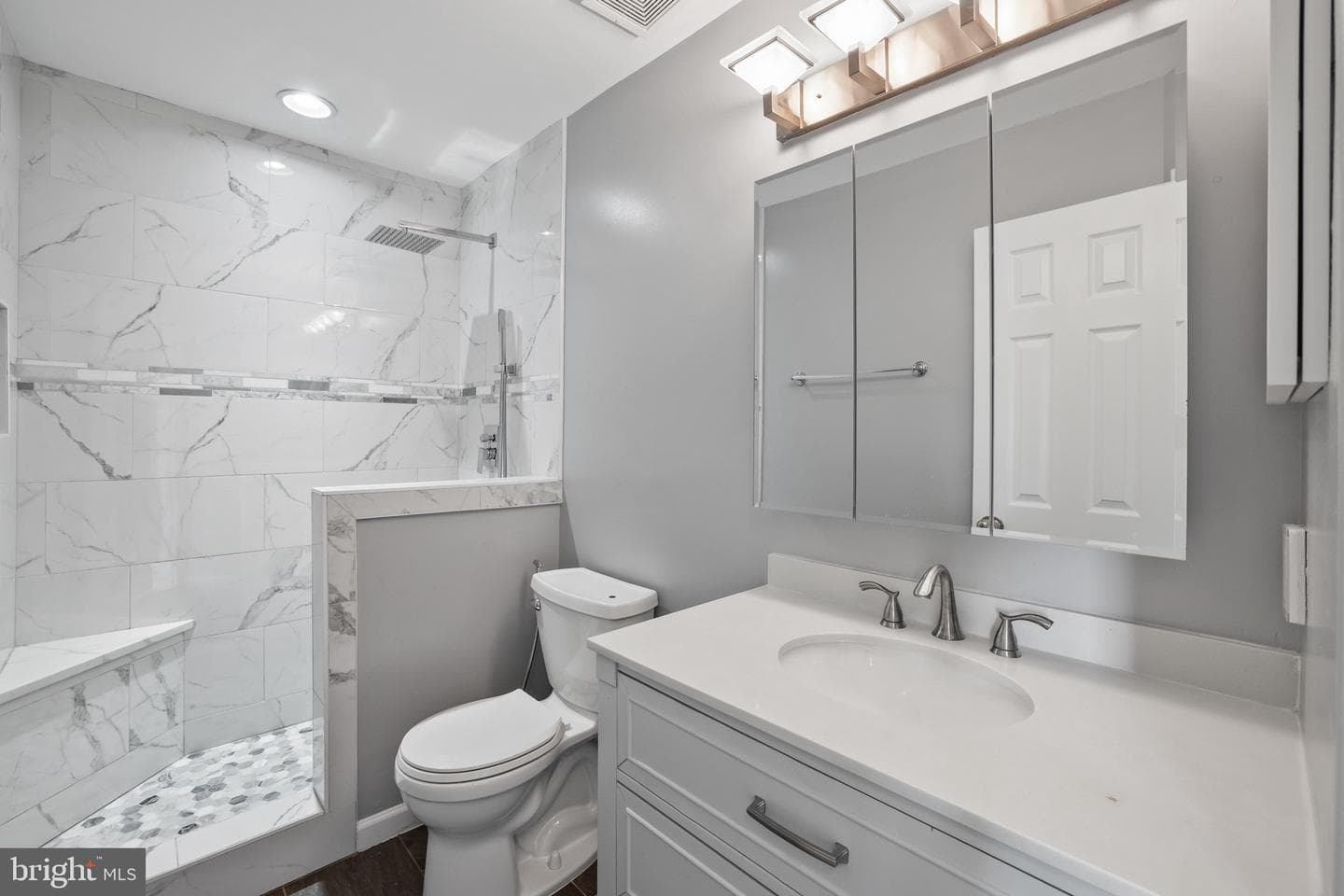 44138 Allderwood Terrace photo 12