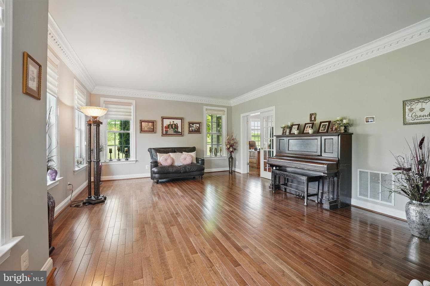 16920 Beaconsfield Way photo 5