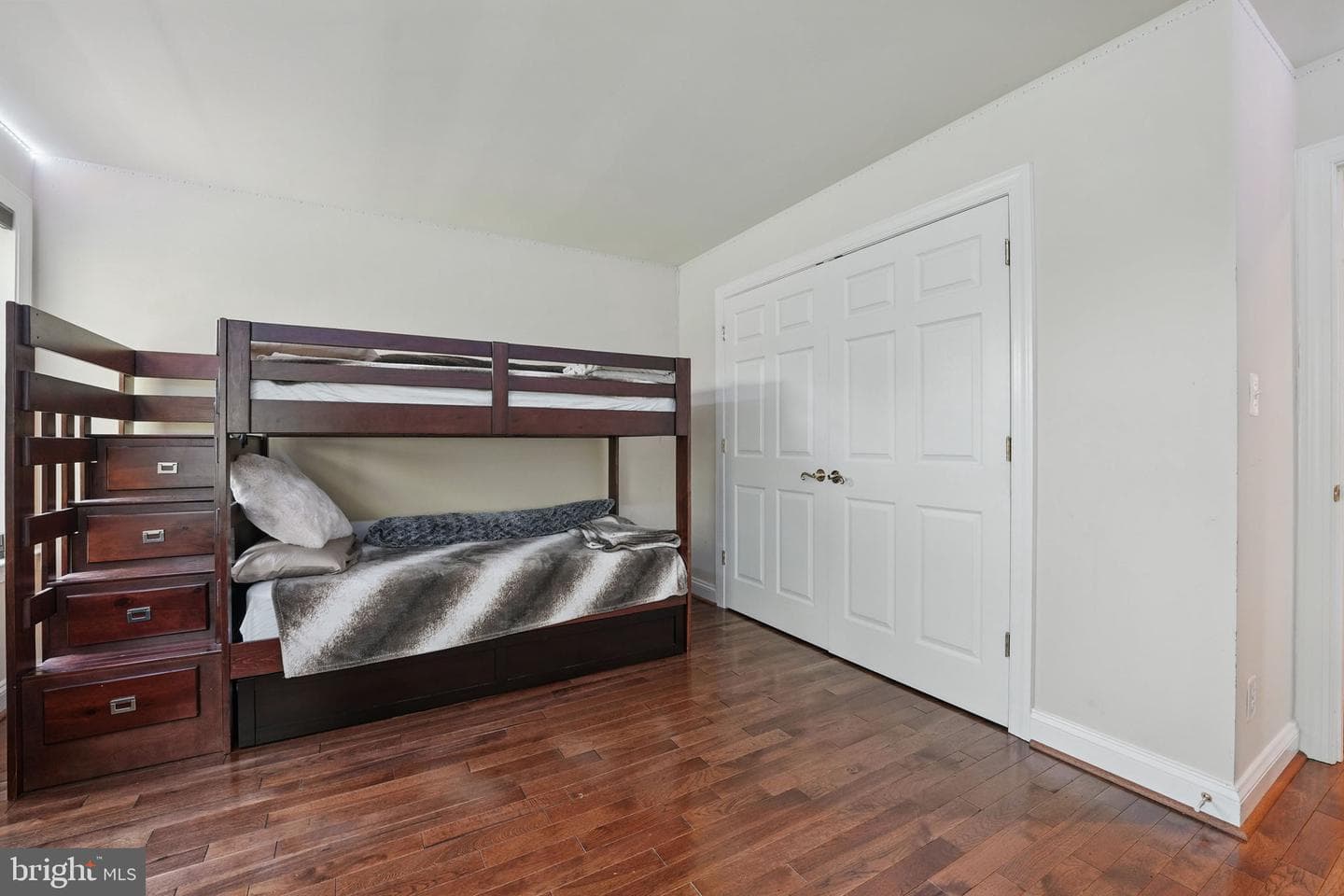 16920 Beaconsfield Way photo 56