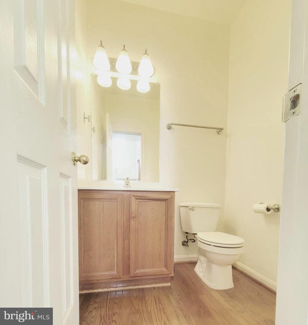 35547 Sarasota Street photo 6
