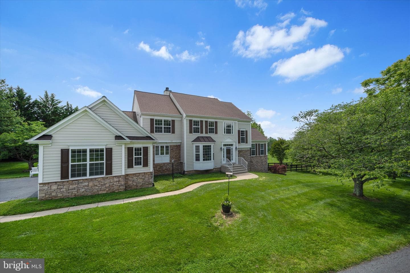 17760 Julie Ann Court photo 1