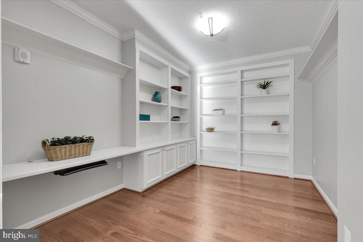 19400 Lansdowne Woods Boulevard #110 photo 8